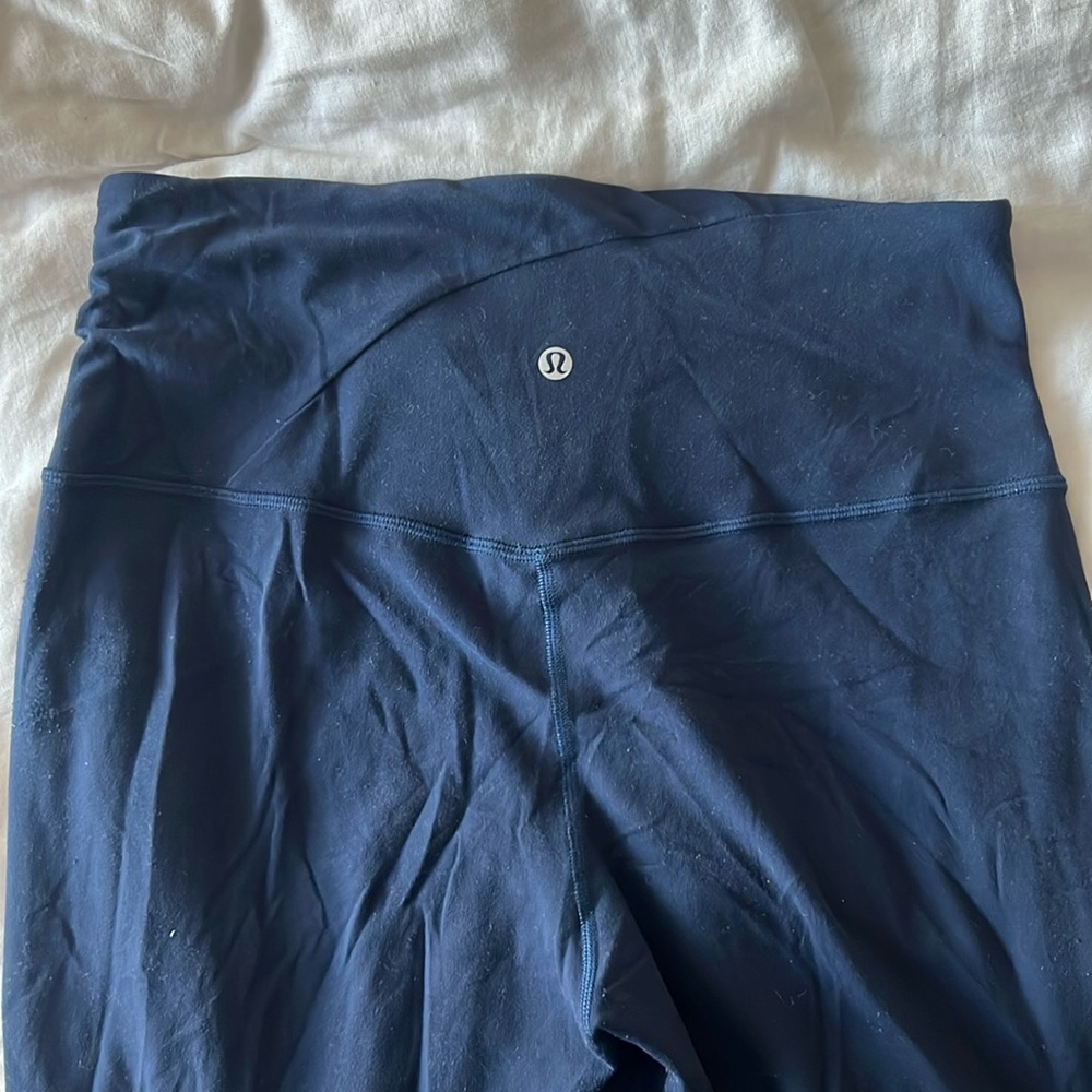 Lululemon 7/8 navy blue pants